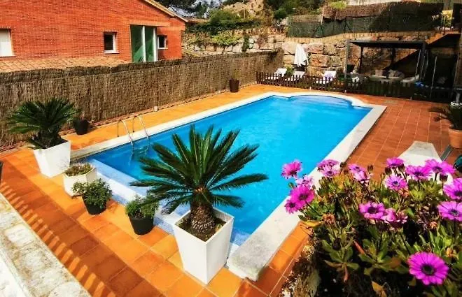 Luxury Villa In Vallromanes - Mountain Views, Pool, Close To Barcelona And The Beach