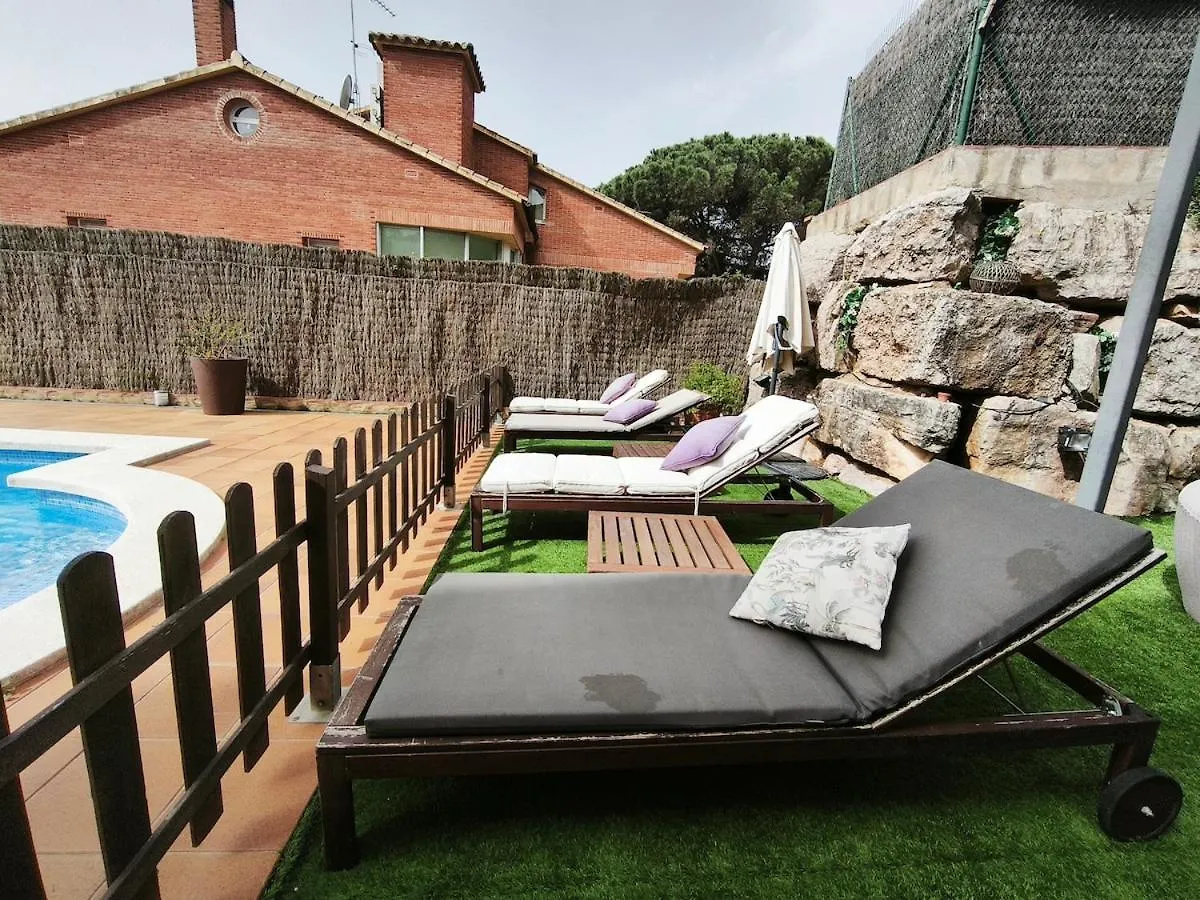 Luxury Villa In Vallromanes - Mountain Views, Pool, Close To Barcelona And The Beach