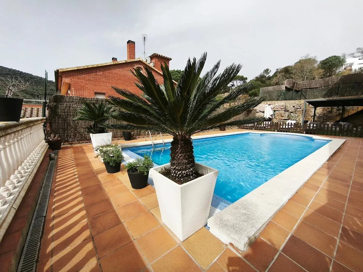 Luxury Villa In Vallromanes - Mountain Views, Pool, Close To Barcelona And The Beach